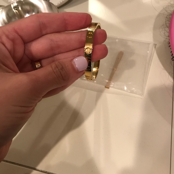 Jewelry - Screwdriver bracelet